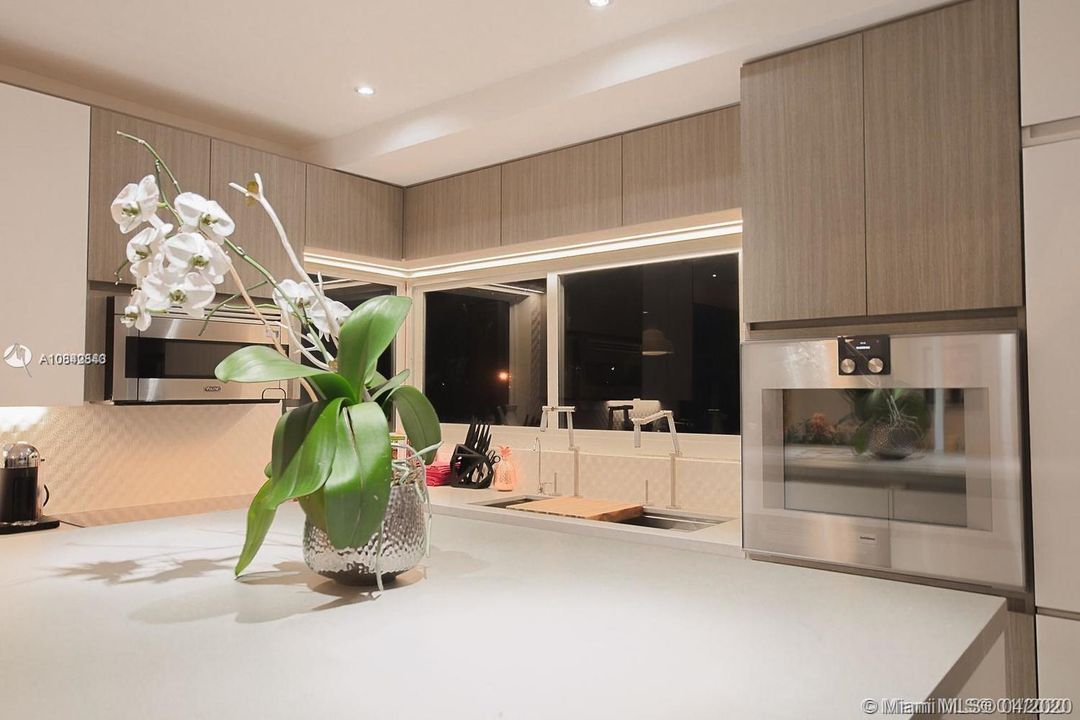 Недавно арендовано: $7,500 (3 спален, 2 ванн, 2602 Квадратных фут)