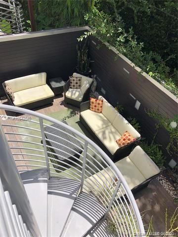 Недавно арендовано: $7,500 (3 спален, 2 ванн, 2602 Квадратных фут)