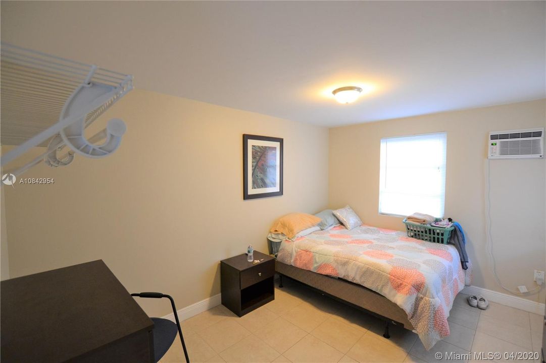 Recientemente alquilado: $1,100 (1 camas, 1 baños, 550 Pies cuadrados)