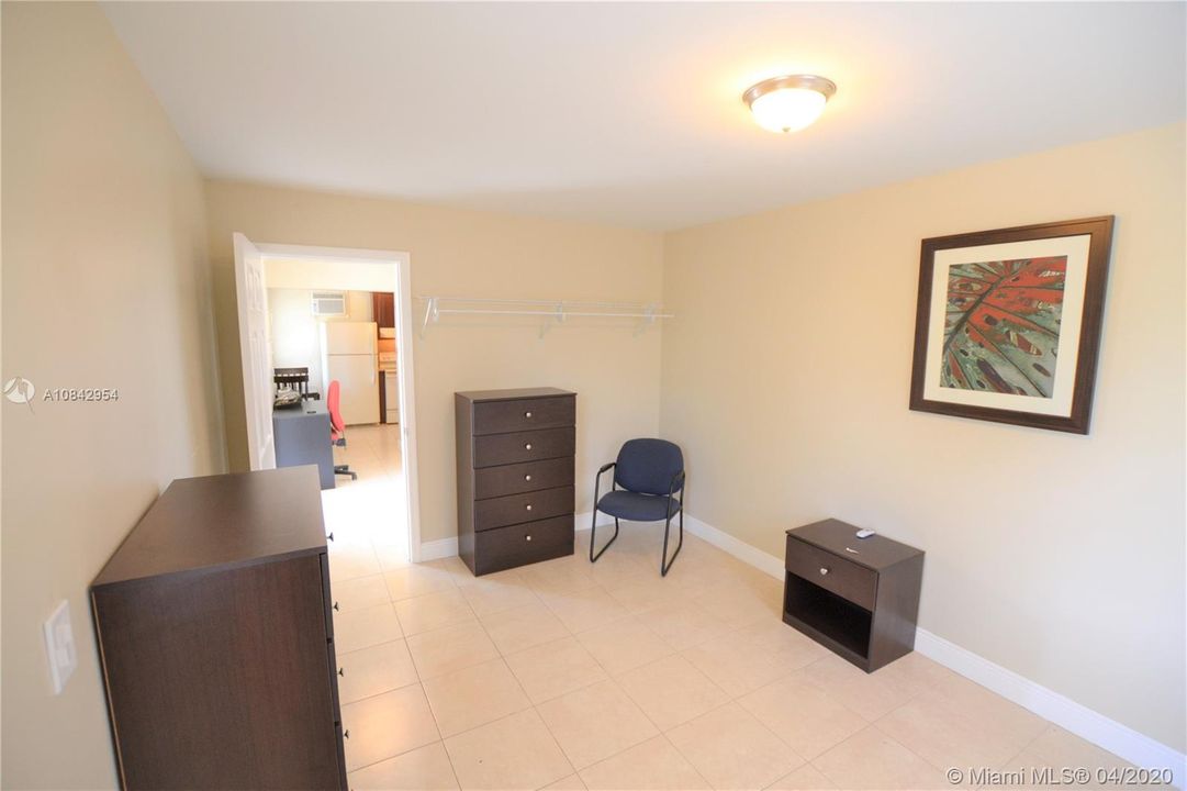 Recientemente alquilado: $1,100 (1 camas, 1 baños, 550 Pies cuadrados)