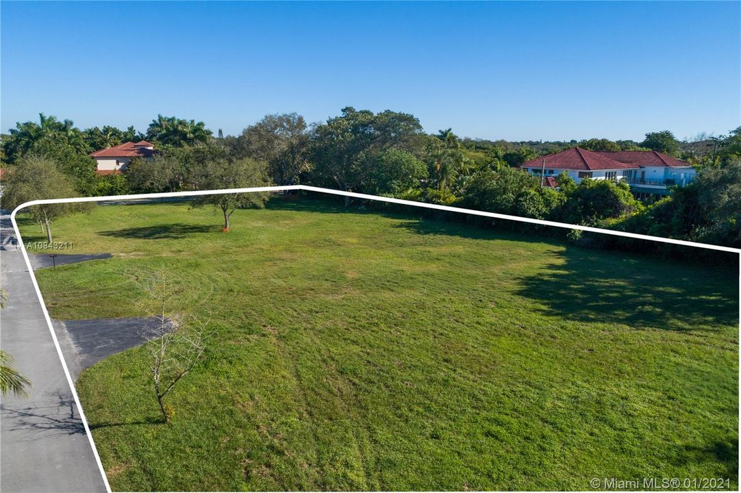 Recently Sold: $1,350,000 (1.11 acres)