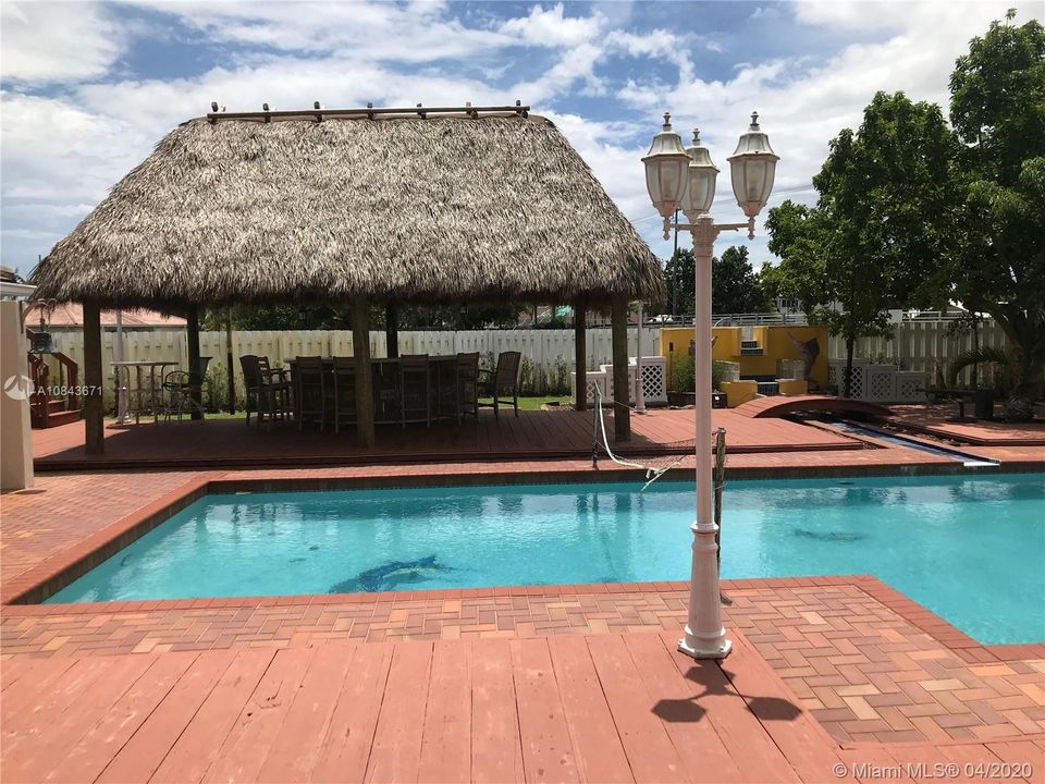 Recently Rented: $5,400 (7 beds, 5 baths, 4361 Square Feet)