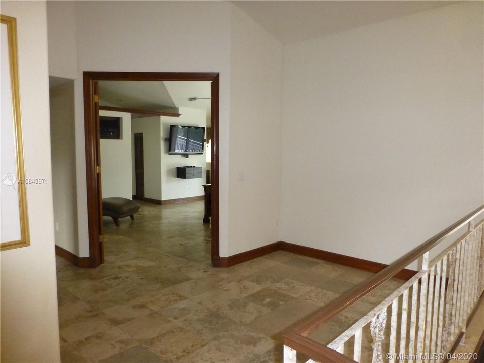 Recently Rented: $5,400 (7 beds, 5 baths, 4361 Square Feet)