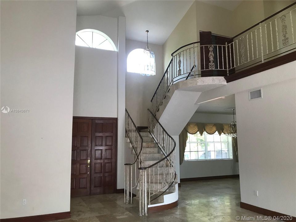 Recently Rented: $5,400 (7 beds, 5 baths, 4361 Square Feet)