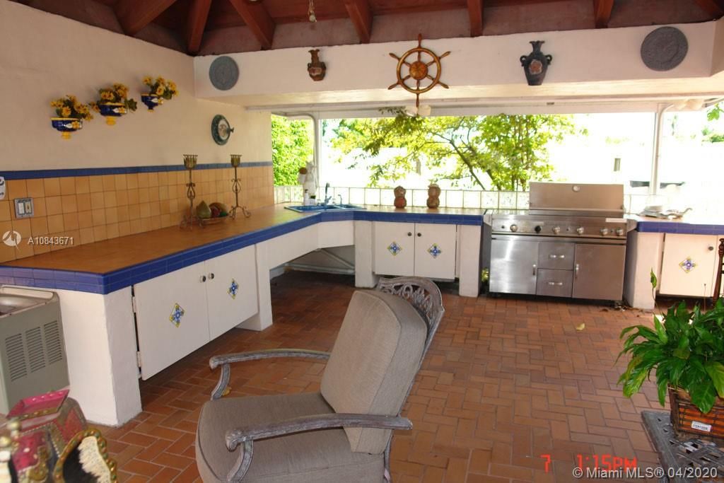 Recently Rented: $5,400 (7 beds, 5 baths, 4361 Square Feet)