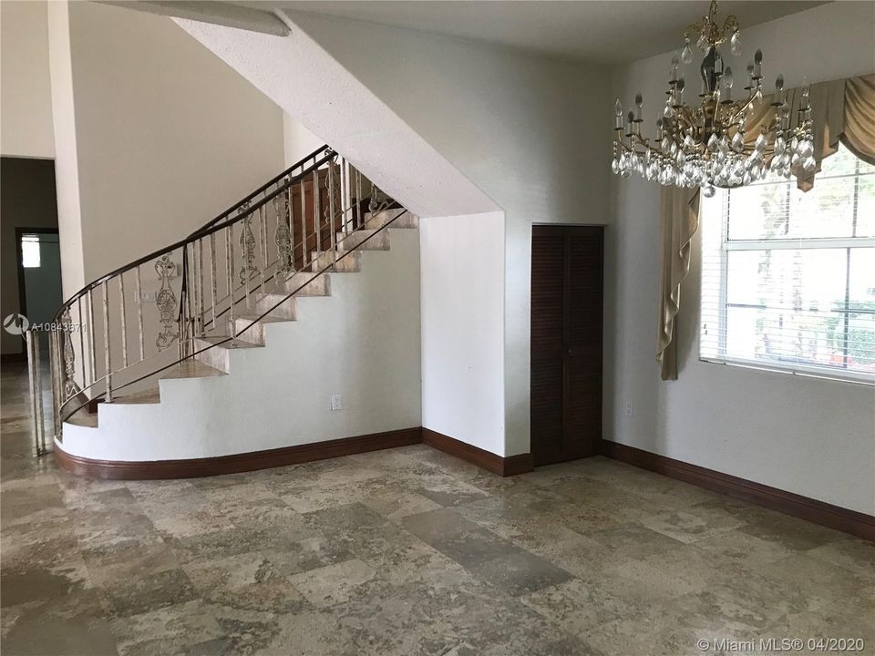 Recently Rented: $5,400 (7 beds, 5 baths, 4361 Square Feet)