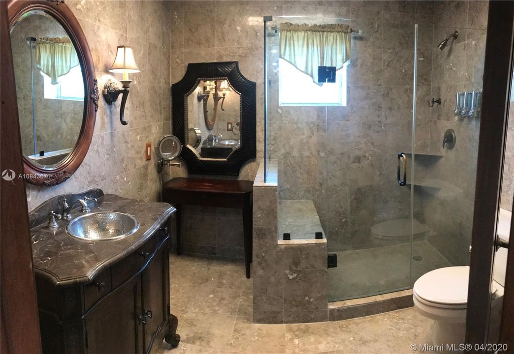 Recently Rented: $5,400 (7 beds, 5 baths, 4361 Square Feet)