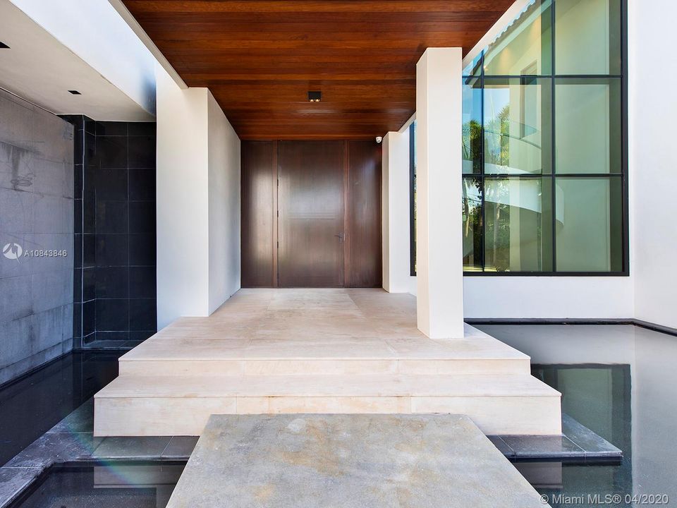 最近租的: $70,000 (7 贝兹, 7 浴室, 7129 平方英尺)