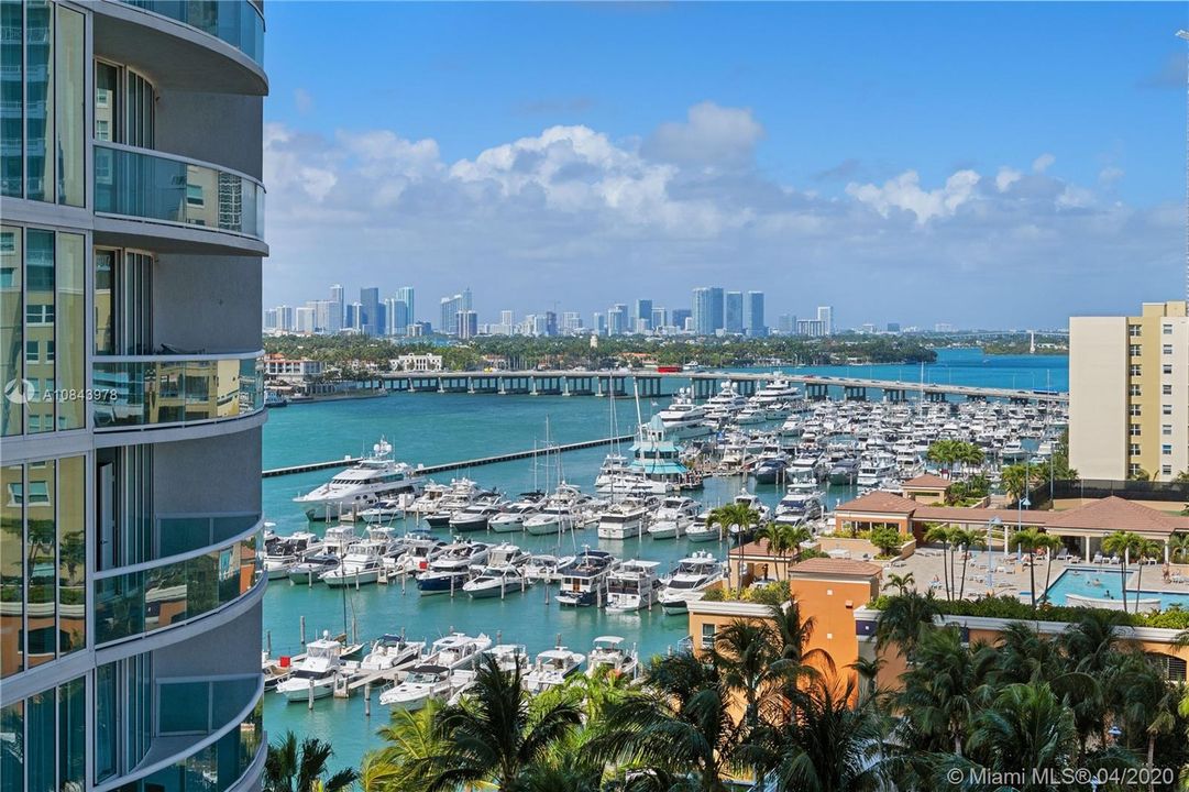 Recently Sold: $2,820,000 (3 beds, 3 baths, 2190 Square Feet)