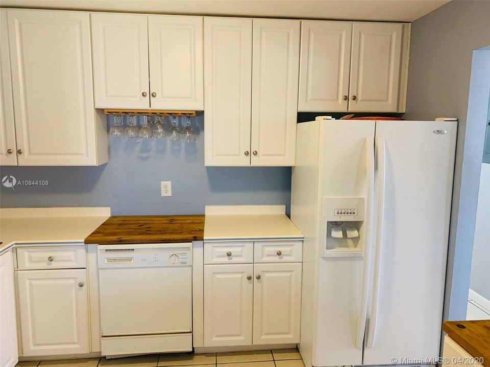 Recently Sold: $292,000 (3 beds, 2 baths, 1425 Square Feet)