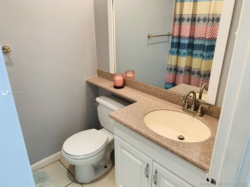 Recently Sold: $292,000 (3 beds, 2 baths, 1425 Square Feet)