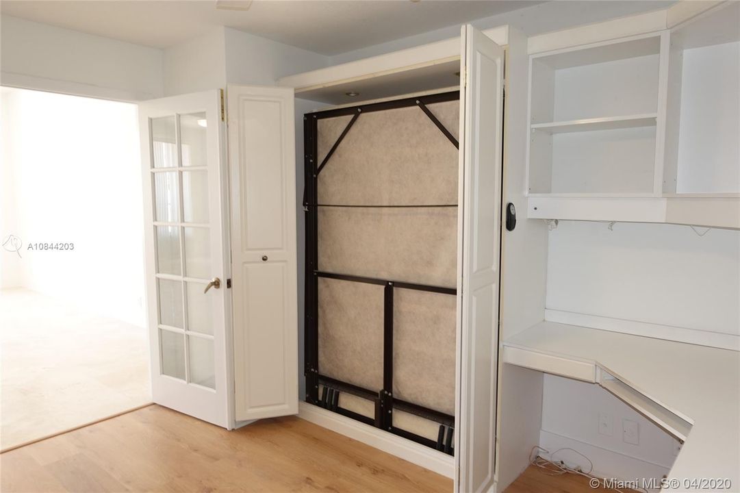 Recently Rented: $3,250 (4 beds, 2 baths, 2246 Square Feet)