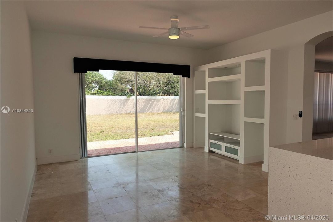 Recently Rented: $3,250 (4 beds, 2 baths, 2246 Square Feet)