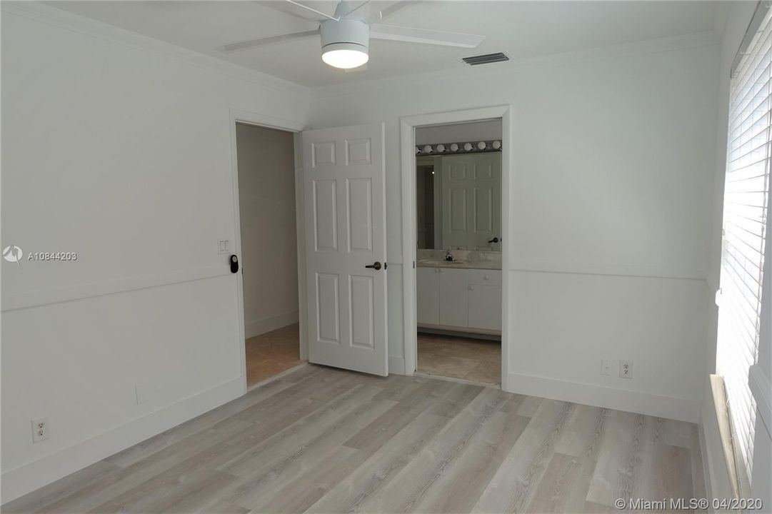 Recently Rented: $3,250 (4 beds, 2 baths, 2246 Square Feet)