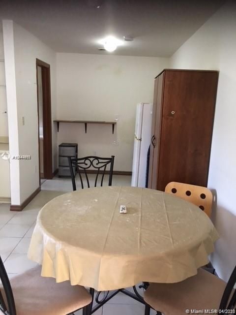 Recientemente alquilado: $900 (0 camas, 1 baños, 3303 Pies cuadrados)