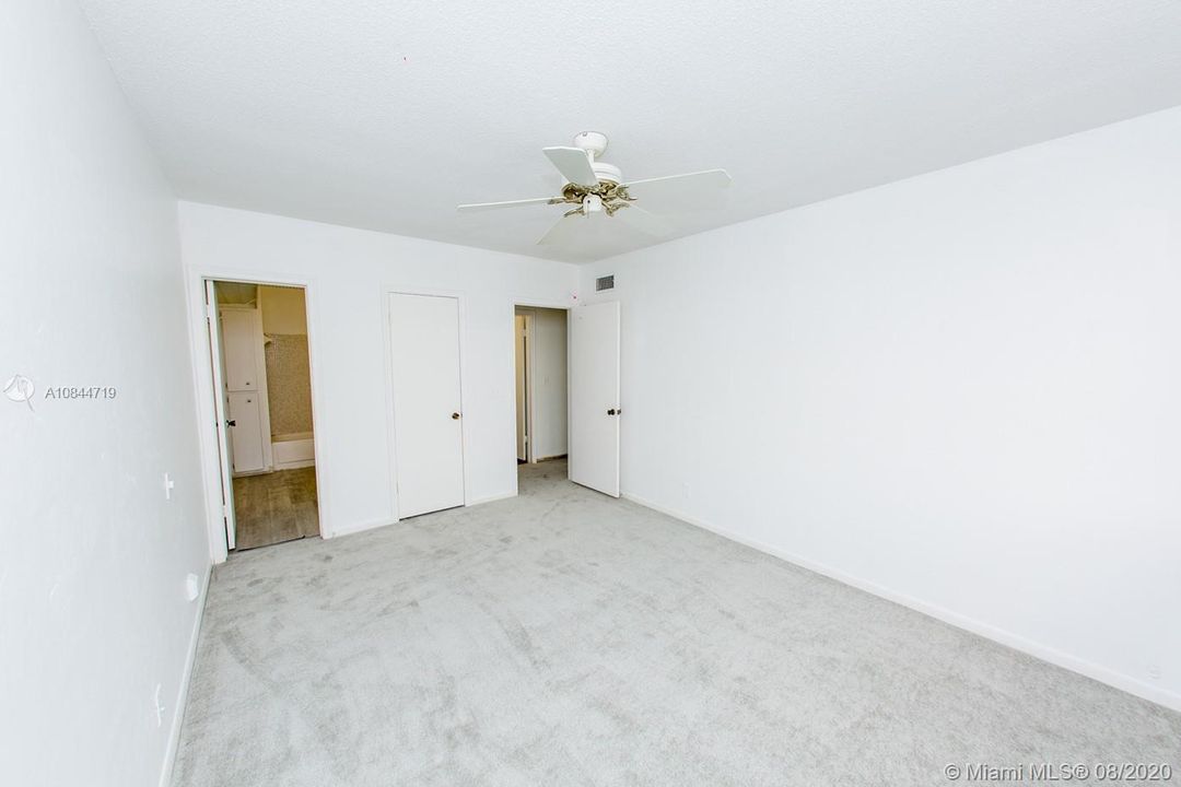 Recently Sold: $74,999 (2 beds, 2 baths, 930 Square Feet)