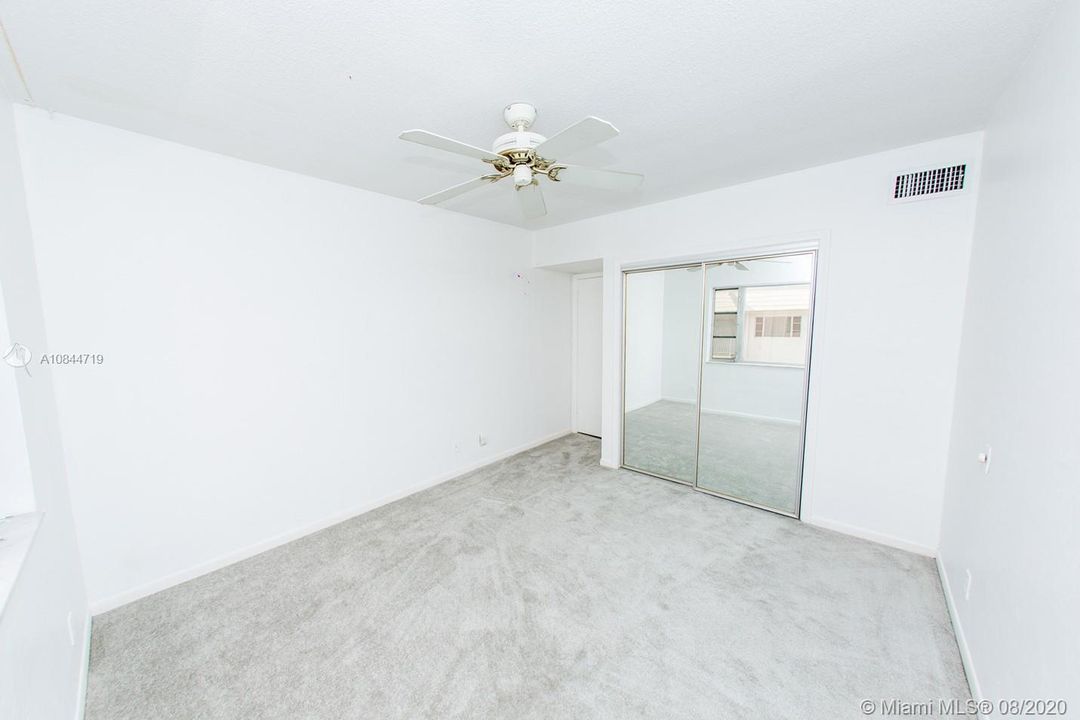 Recently Sold: $74,999 (2 beds, 2 baths, 930 Square Feet)
