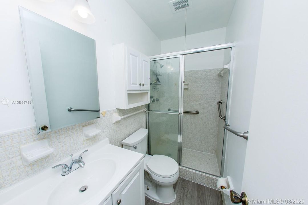 Recently Sold: $74,999 (2 beds, 2 baths, 930 Square Feet)