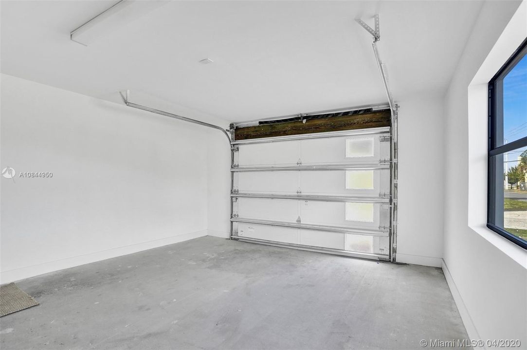 Недавно арендовано: $3,900 (4 спален, 4 ванн, 0 Квадратных фут)