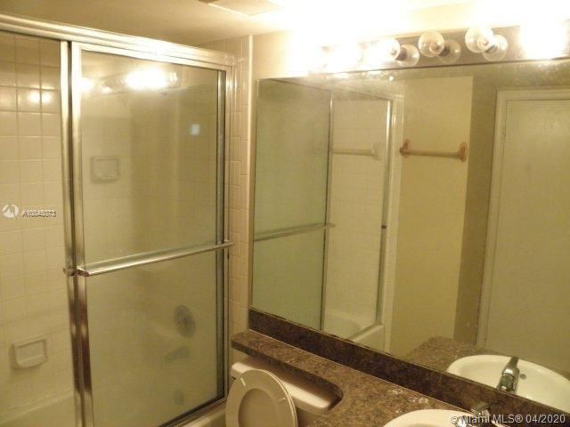 Недавно продано: $119,900 (1 спален, 1 ванн, 850 Квадратных фут)