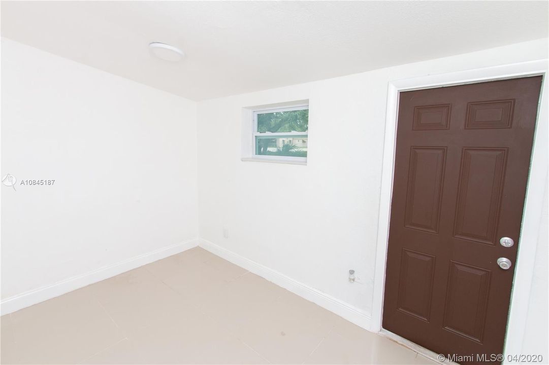 Recently Sold: $288,440 (3 beds, 2 baths, 1224 Square Feet)