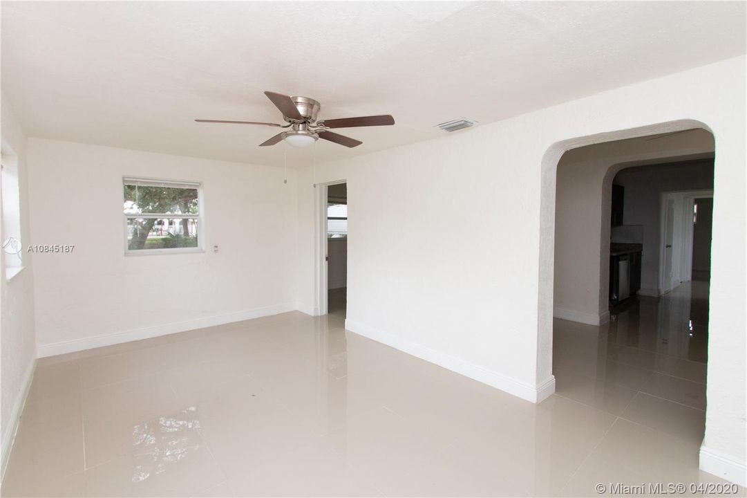 Recently Sold: $288,440 (3 beds, 2 baths, 1224 Square Feet)