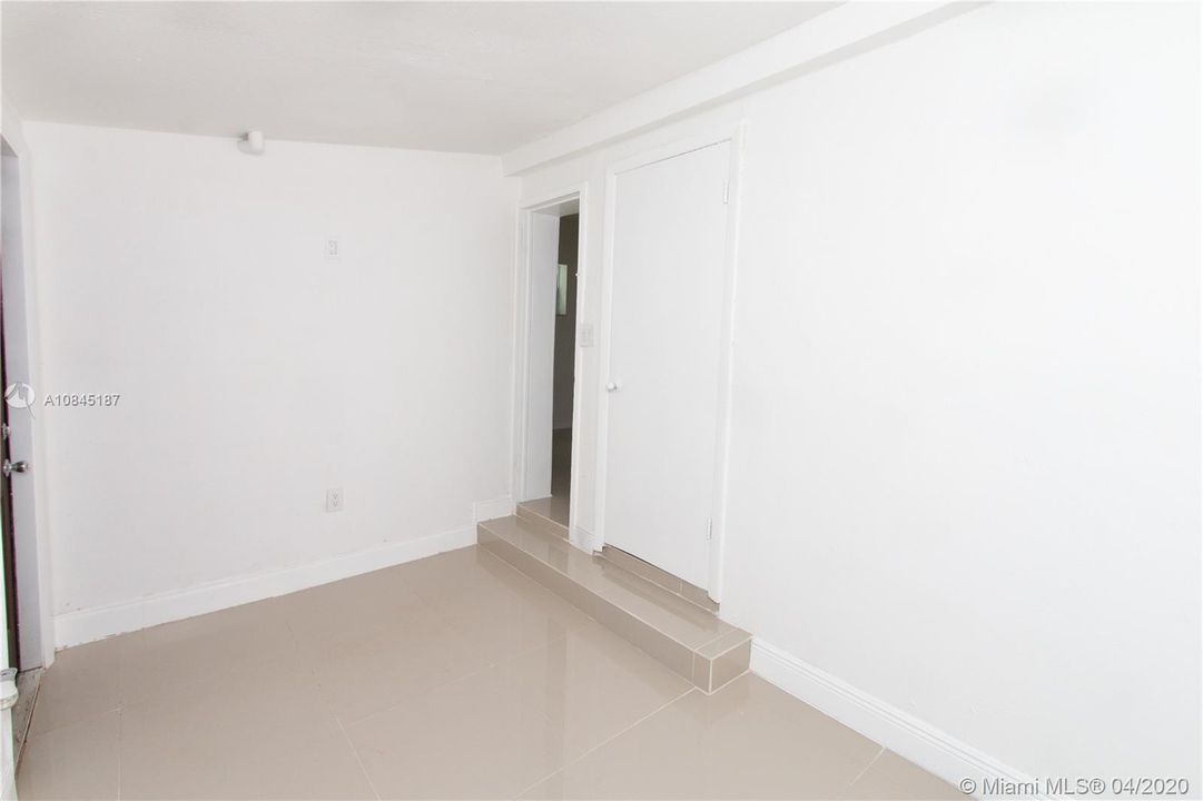 Recently Sold: $288,440 (3 beds, 2 baths, 1224 Square Feet)