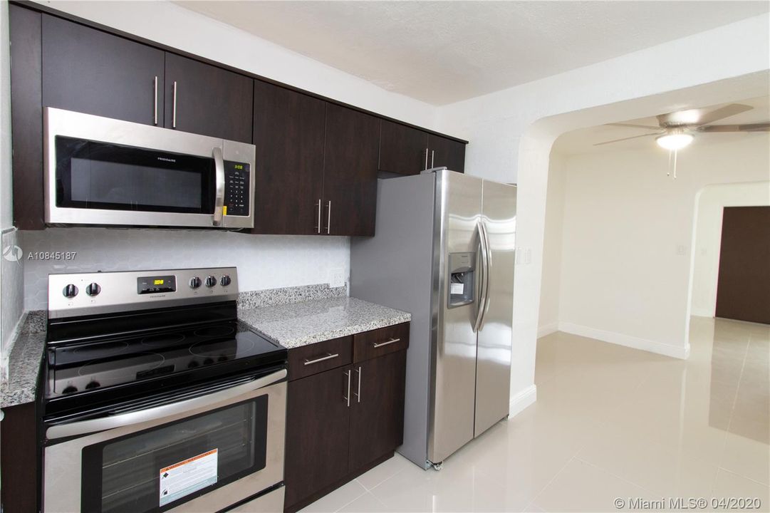 Recently Sold: $288,440 (3 beds, 2 baths, 1224 Square Feet)