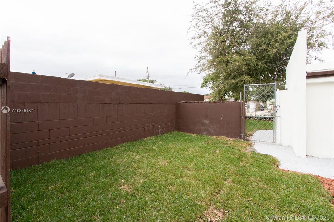 Recently Sold: $288,440 (3 beds, 2 baths, 1224 Square Feet)