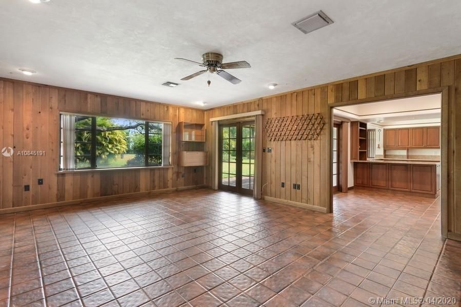 Recently Sold: $779,000 (4 beds, 3 baths, 3733 Square Feet)