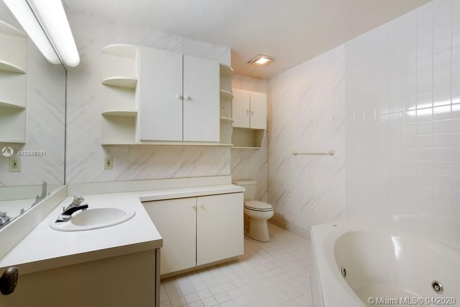 Recently Sold: $779,000 (4 beds, 3 baths, 3733 Square Feet)