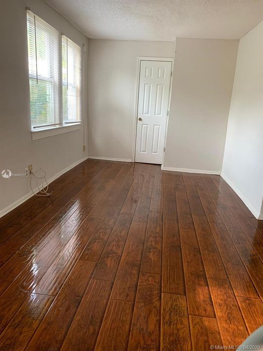 Recently Rented: $900 (0 beds, 1 baths, 3000 Square Feet)