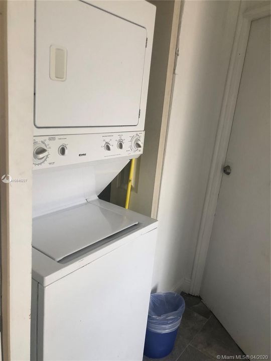 Recently Rented: $900 (0 beds, 1 baths, 3000 Square Feet)