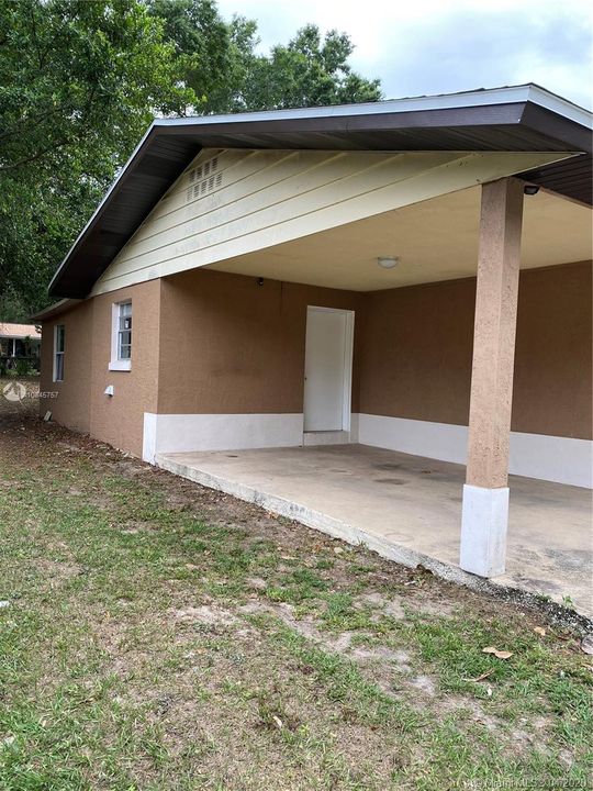 Vendido Recientemente: $119,000 (3 camas, 2 baños, 984 Pies cuadrados)