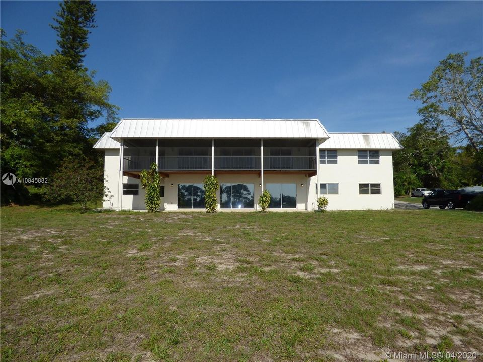 Vendido Recientemente: $599,900 (3 camas, 3 baños, 3493 Pies cuadrados)