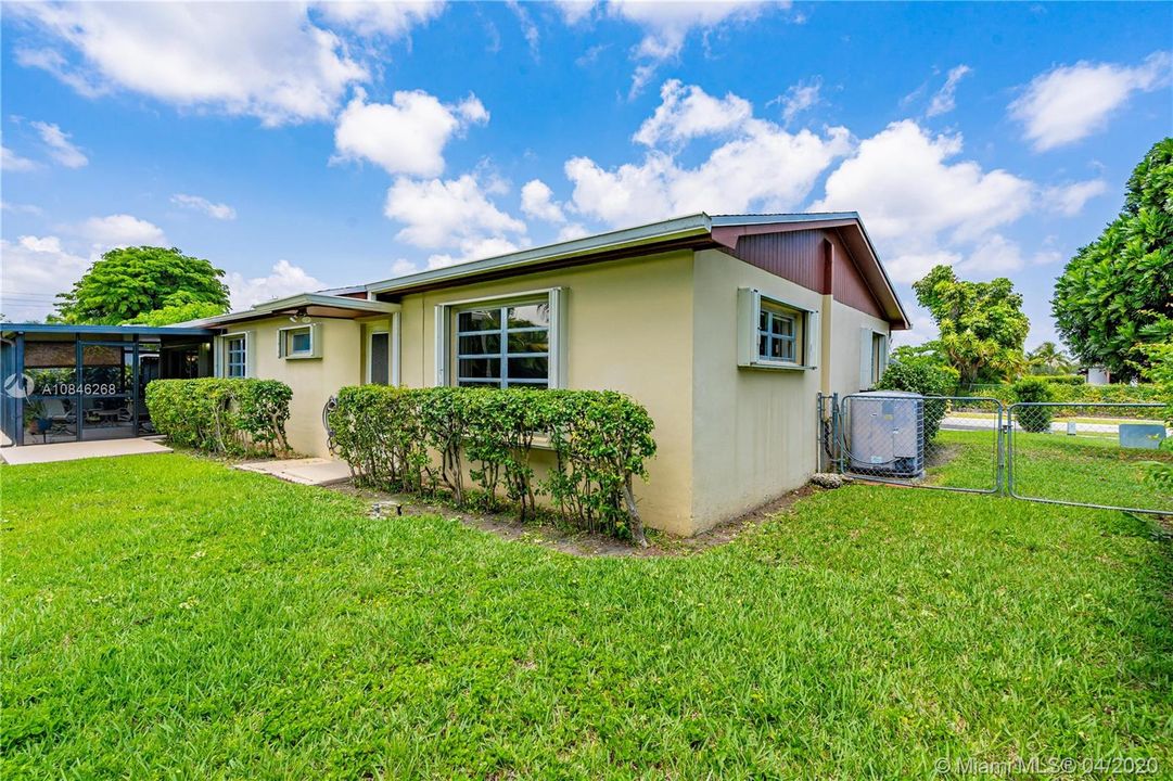 Plenty of space to build a pool, space for boat and or RV.  Fully fenced in yard for your pets to play!