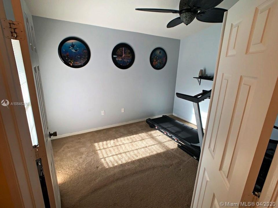 Vendido Recientemente: $209,000 (3 camas, 2 baños, 1330 Pies cuadrados)
