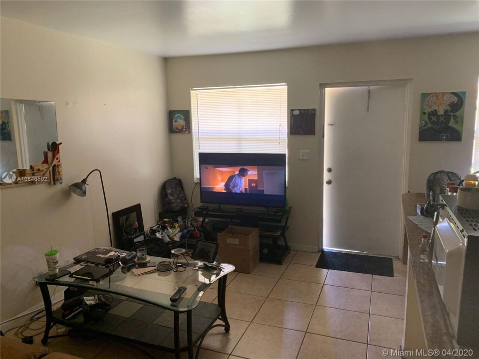 Recently Sold: $95,000 (1 beds, 1 baths, 407 Square Feet)
