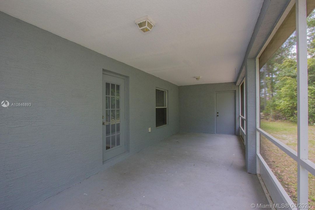 Recently Sold: $289,000 (4 beds, 2 baths, 2961 Square Feet)