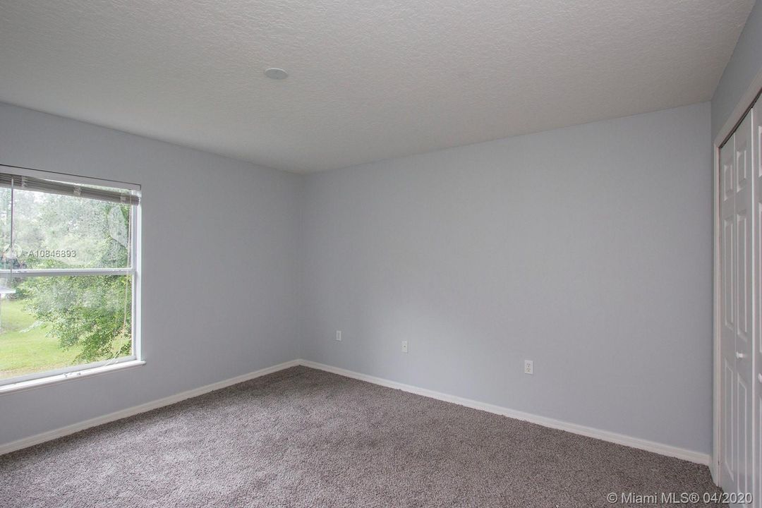Recently Sold: $289,000 (4 beds, 2 baths, 2961 Square Feet)