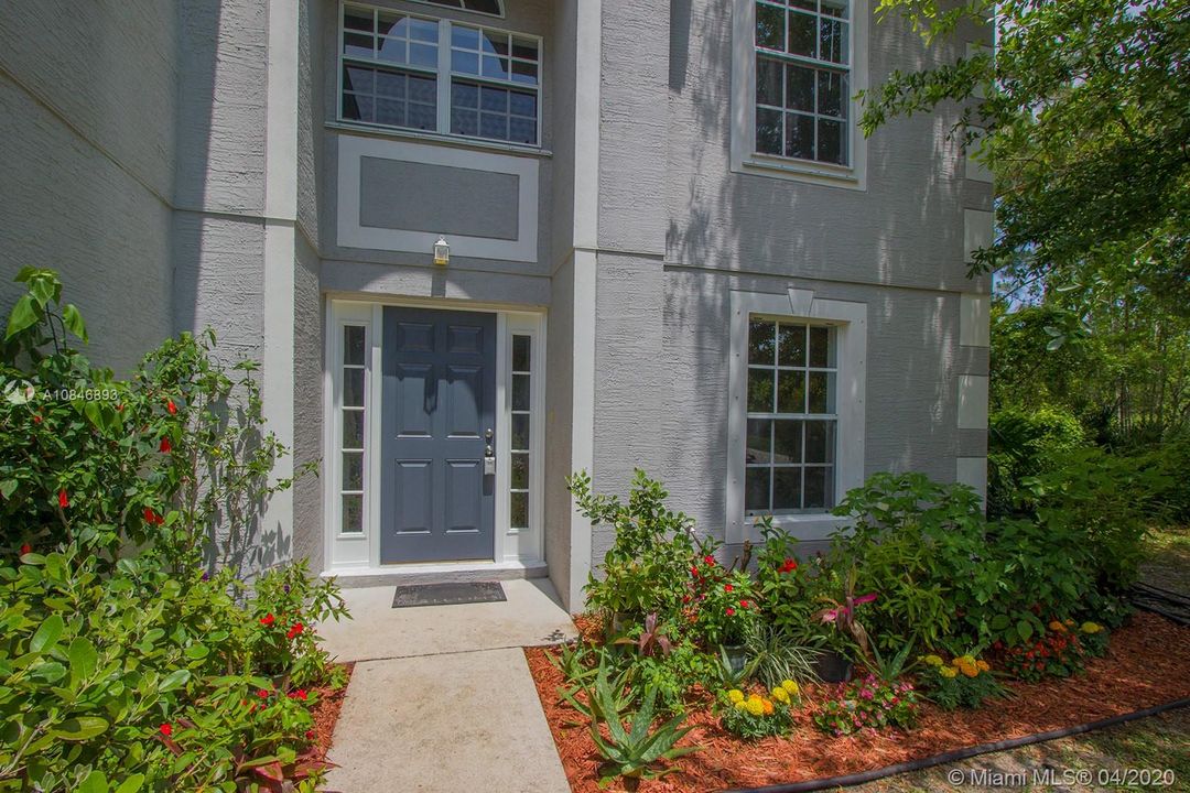 Recently Sold: $289,000 (4 beds, 2 baths, 2961 Square Feet)