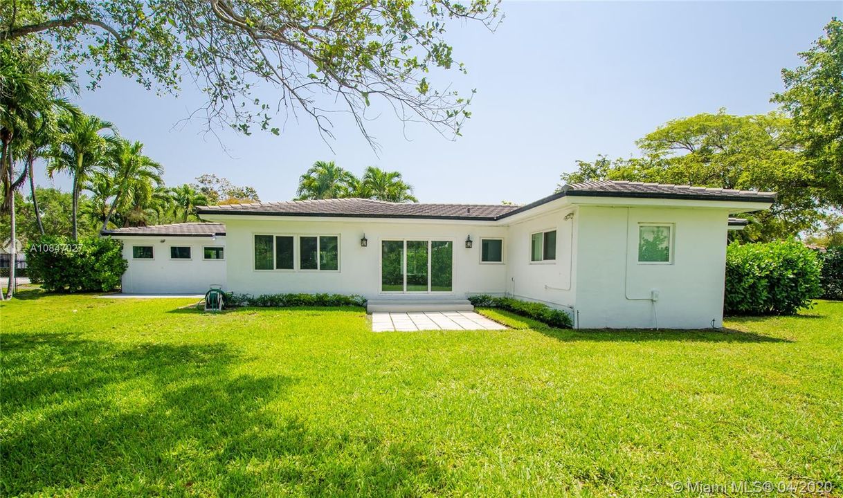 Amazing lot over 16,000 SQF