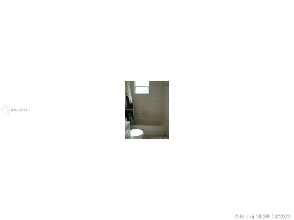 Vendido Recientemente: $230,000 (4 camas, 2 baños, 1800 Pies cuadrados)