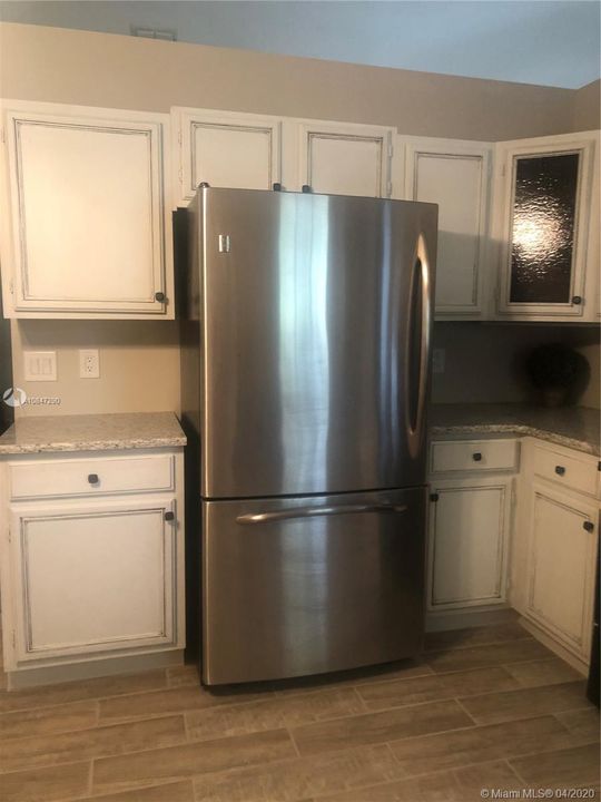 Stainless steel refrigerator