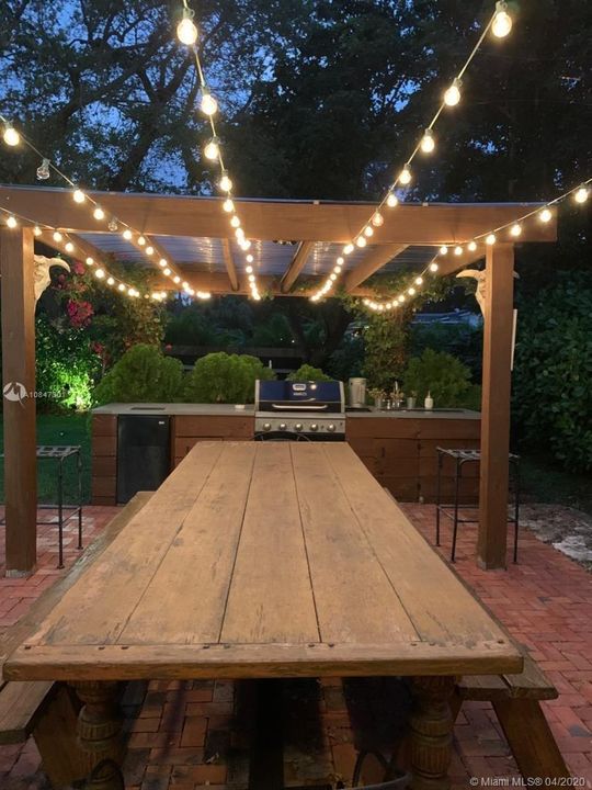 Vendido Recientemente: $479,000 (2 camas, 1 baños, 1033 Pies cuadrados)