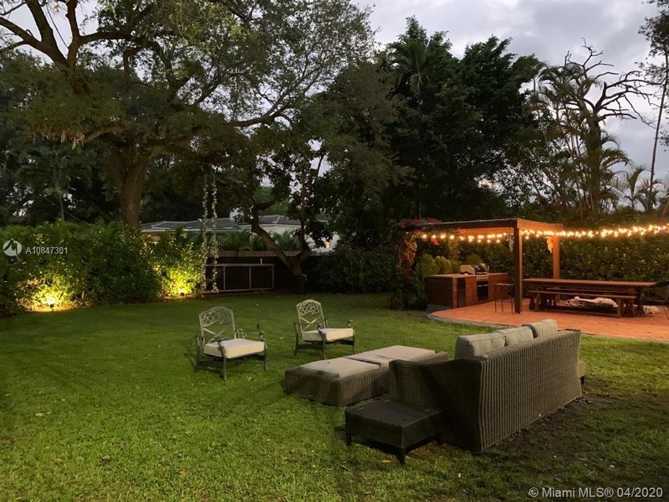 Vendido Recientemente: $479,000 (2 camas, 1 baños, 1033 Pies cuadrados)