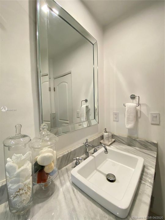 Vendido Recientemente: $479,000 (2 camas, 1 baños, 1033 Pies cuadrados)