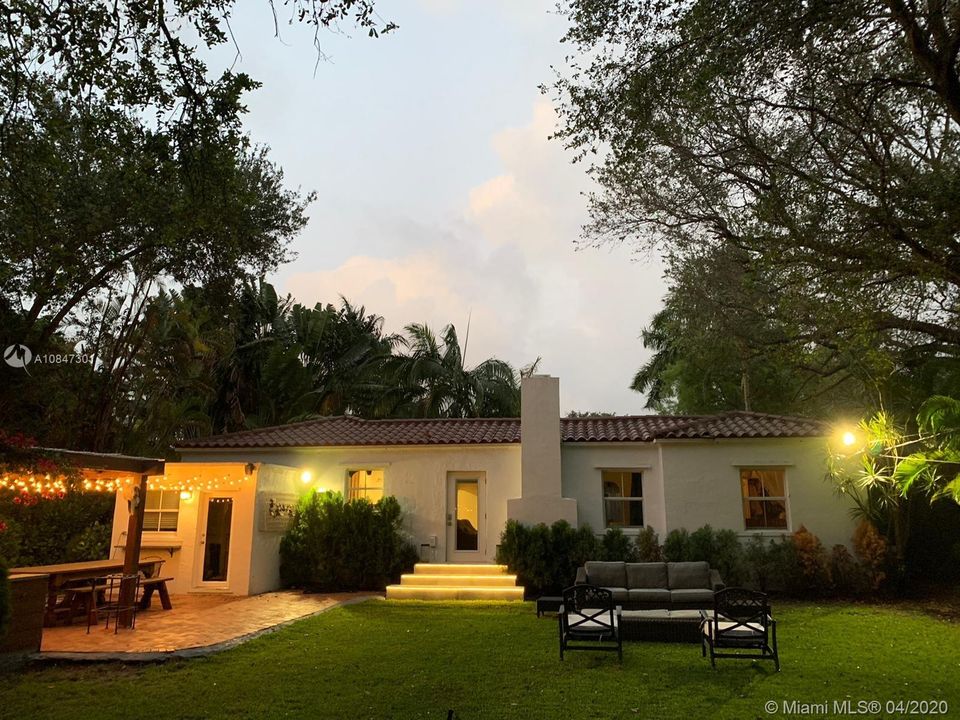 Vendido Recientemente: $479,000 (2 camas, 1 baños, 1033 Pies cuadrados)