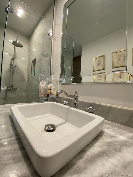Vendido Recientemente: $479,000 (2 camas, 1 baños, 1033 Pies cuadrados)