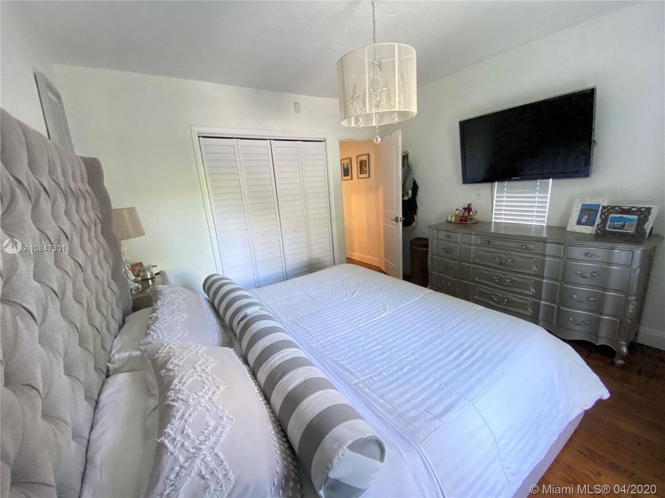Vendido Recientemente: $479,000 (2 camas, 1 baños, 1033 Pies cuadrados)
